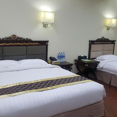 Sky Man Hotel Gyogon Экстерьер фото
