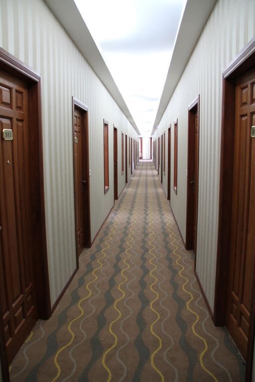 Sky Man Hotel Gyogon Экстерьер фото