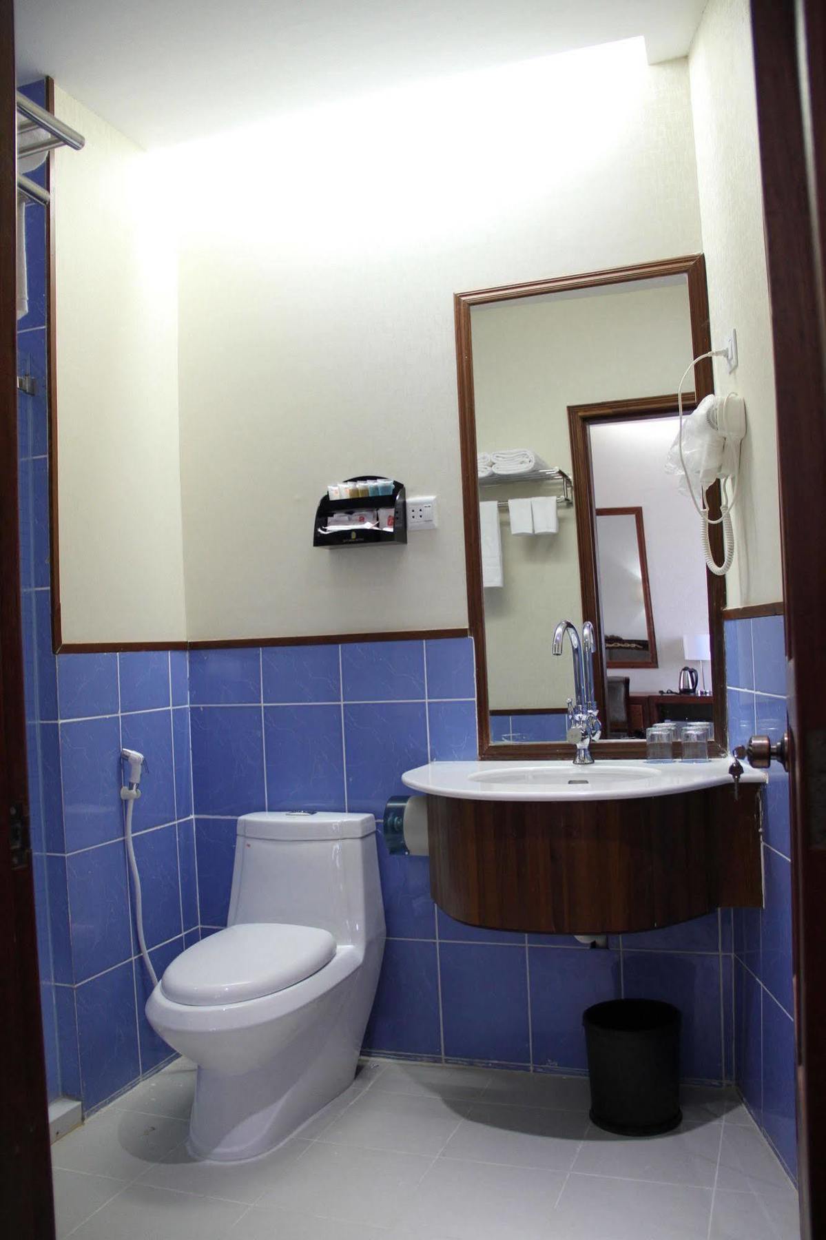 Sky Man Hotel Gyogon Экстерьер фото