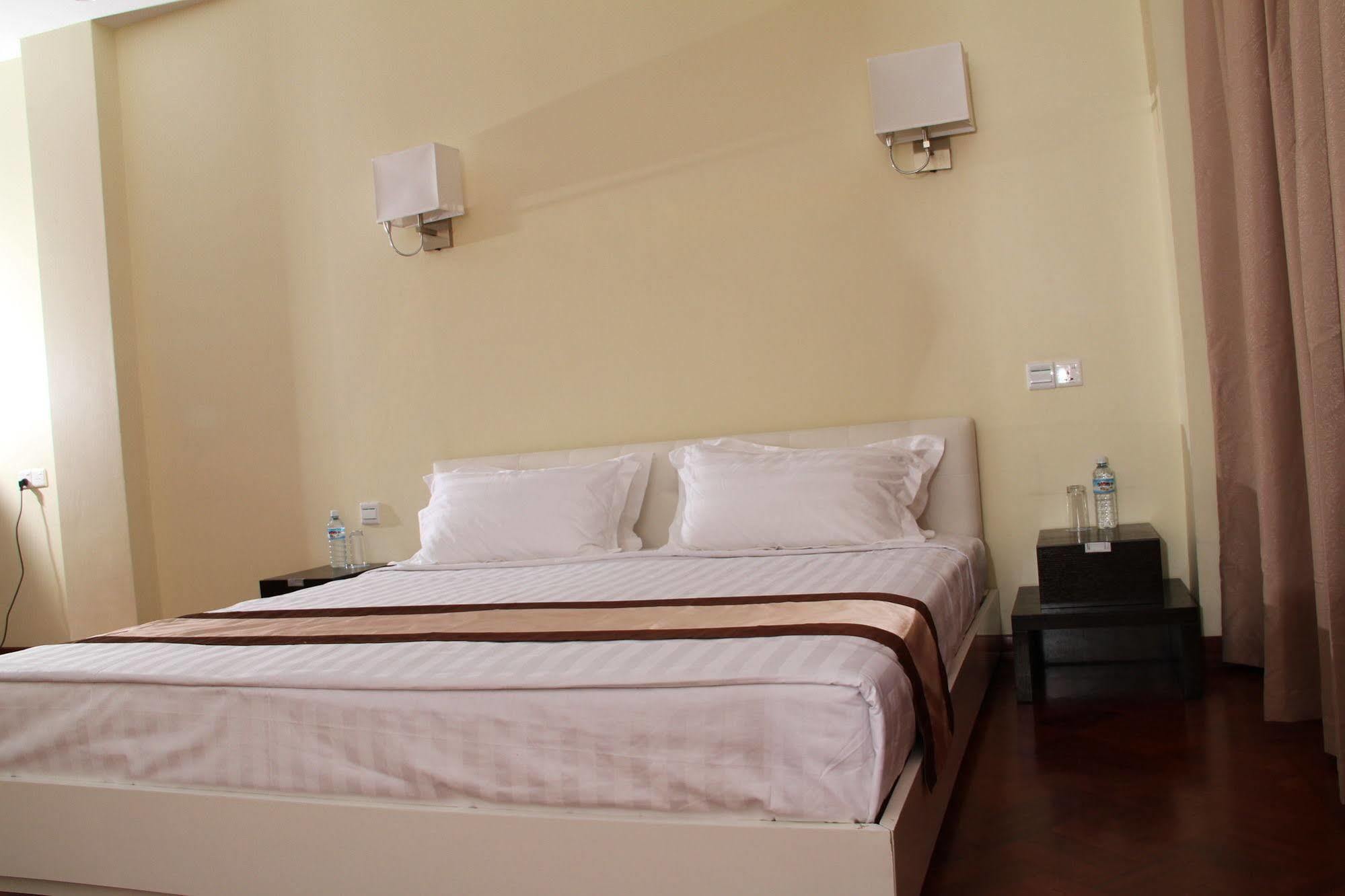 Sky Man Hotel Gyogon Экстерьер фото